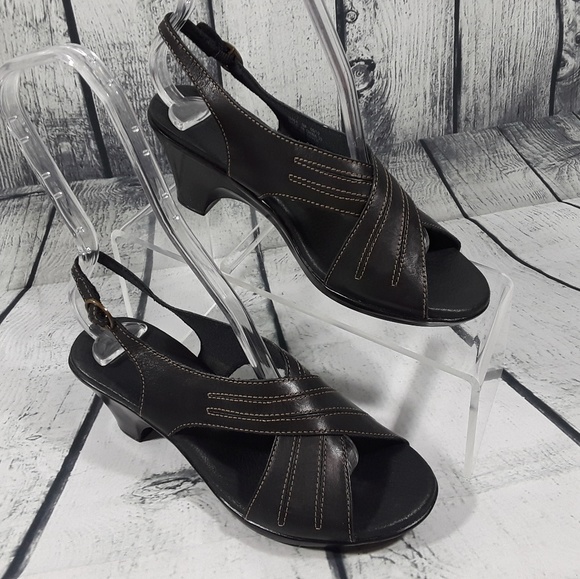 Clarks Shoes - Clarks Women's Black Leather Slingback Sandals 5 Clarks Shoes - Clarks Women's Black Leather Slingback Sandals 5
